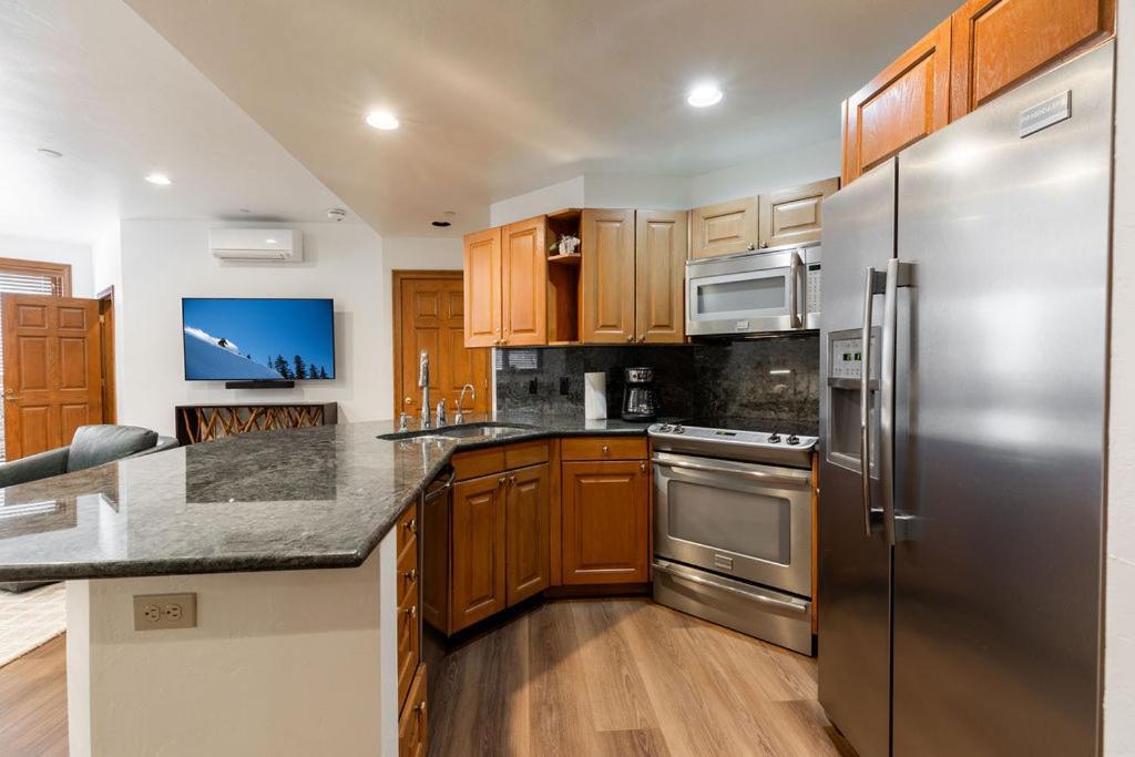 Strawberry Park True Ski In Ski Out By Vail Realty ビーバークリーク エクステリア 写真