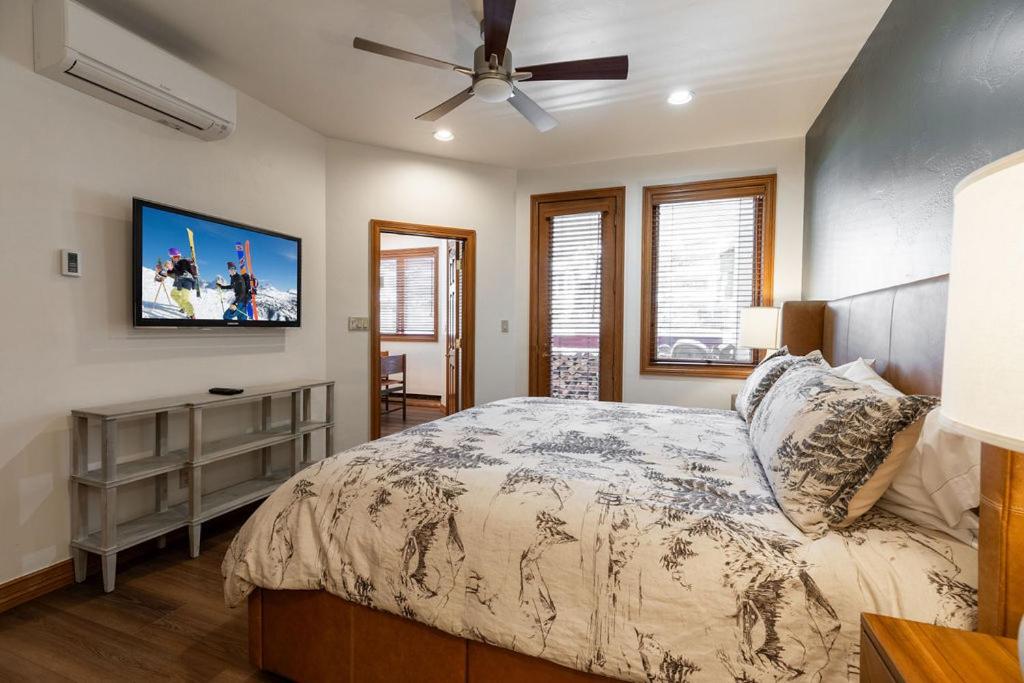 Strawberry Park True Ski In Ski Out By Vail Realty ビーバークリーク エクステリア 写真